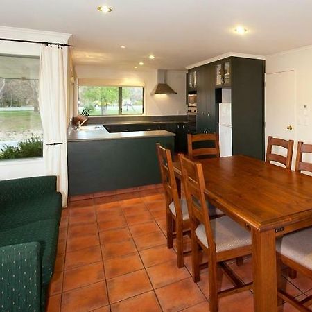 Hedditch Hideaway Уанака Екстериор снимка